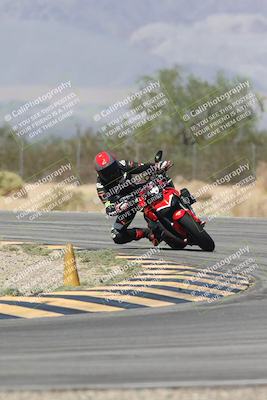 media/Oct-02-2025-Racers Edge (Thu) [[2c91cb6ab3]]/2-A Group/Session 3-Turn 7 (1130am)/